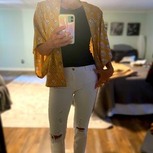 Kimono blouse one size geoprint mustard yellow black wide sleeve buttons boho